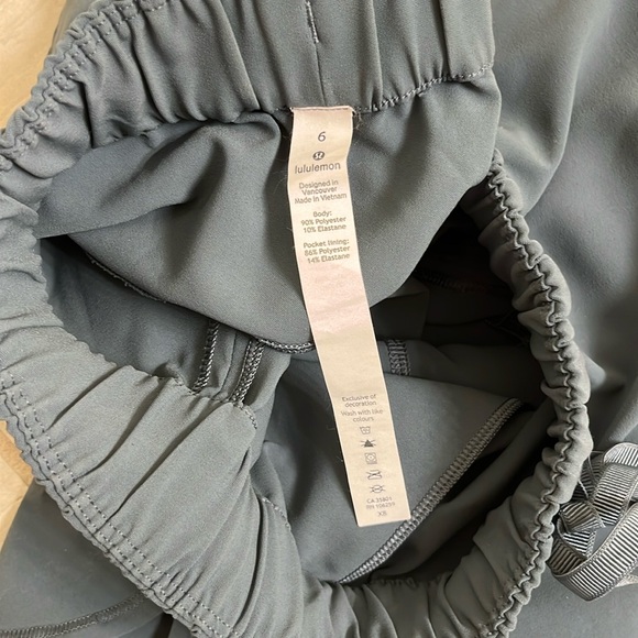 Lululemon Women’s Athletic on the fly Skirt - Picture 5 of 7